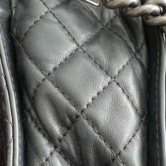 Chanel Leather Boy Bag Size Medium - Preowned - Picture 3 of 7